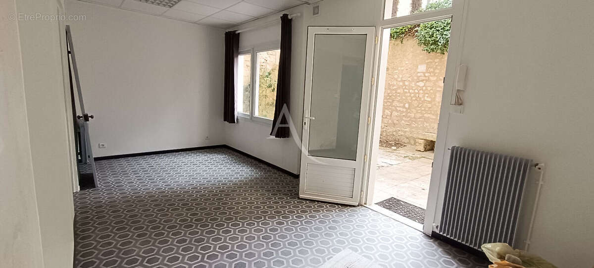 Immeuble avec local commercial - appartements - photo 17