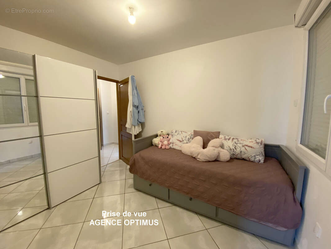 Maison à VILLENEUVE-SUR-YONNE