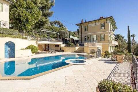 Maison à ROQUEBRUNE-CAP-MARTIN
