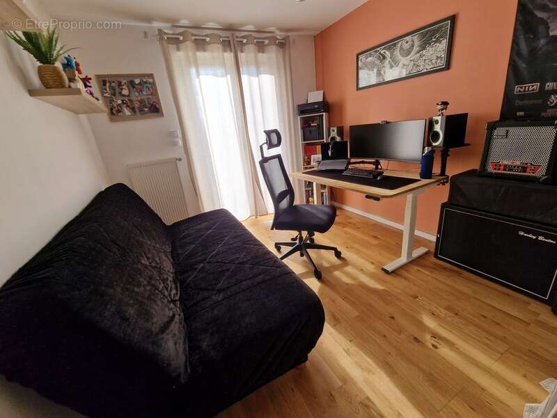 Maison à NEUFCHATEAU