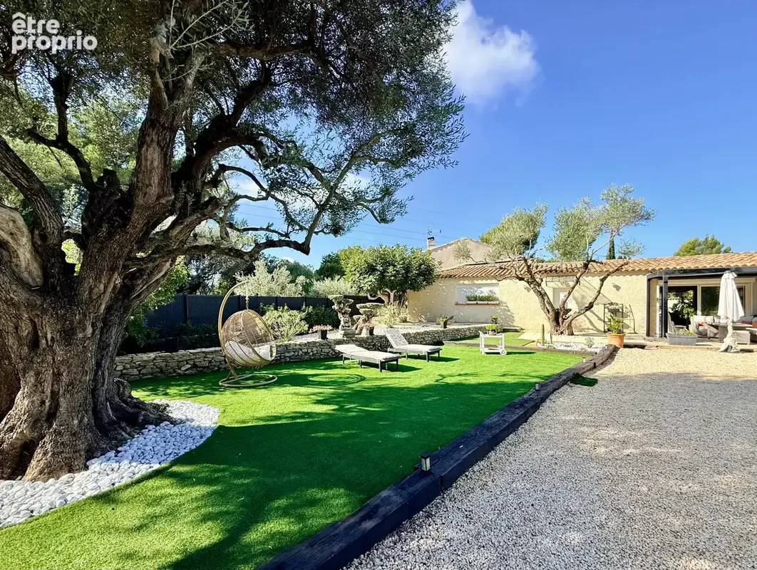 Maison de plain pied 3800 m2 de terrain  avec piscine et pool house - photo 5