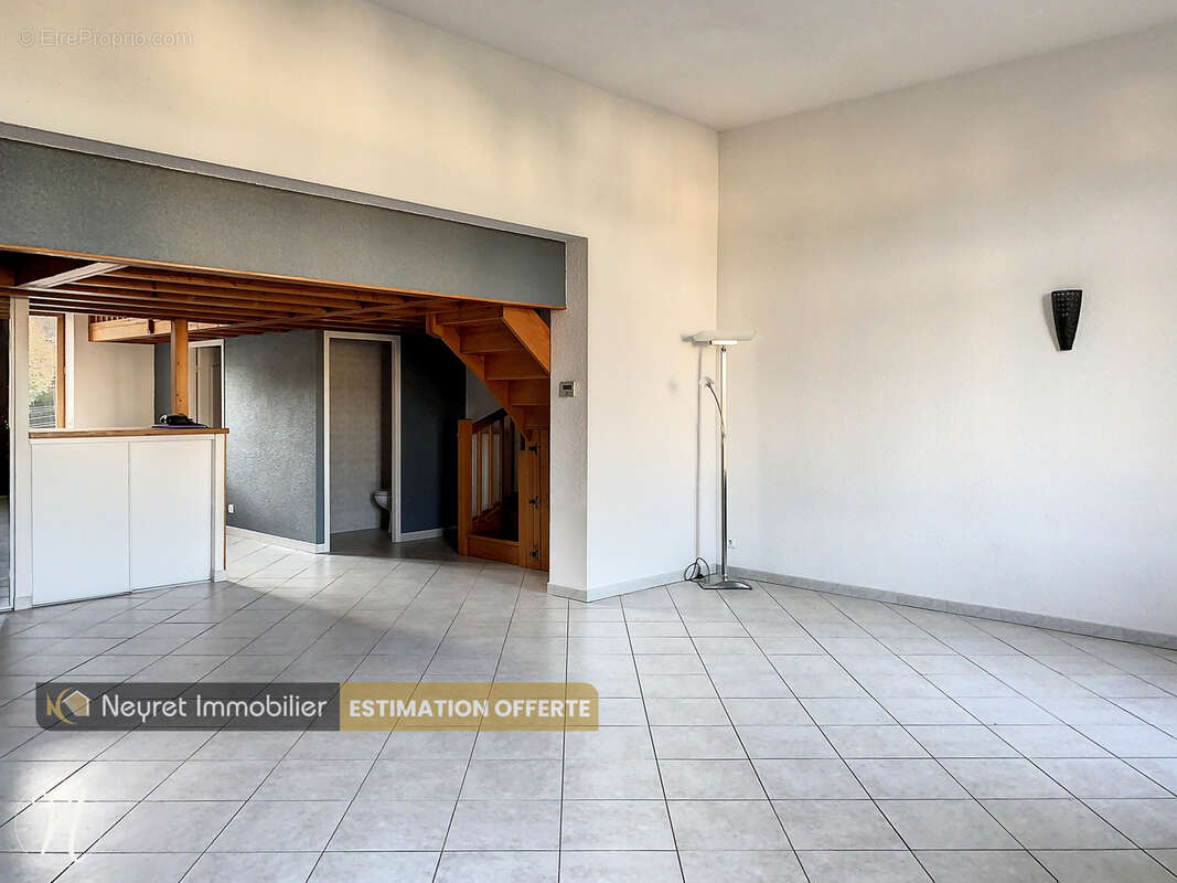 Appartement à SAINT-ETIENNE