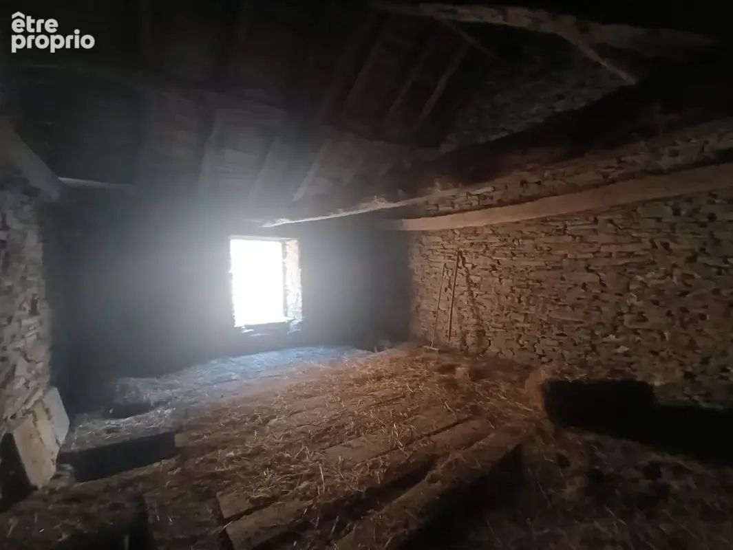 Maison à rénover + dépendances - à Sainte Juliette sur Viaur - photo 9