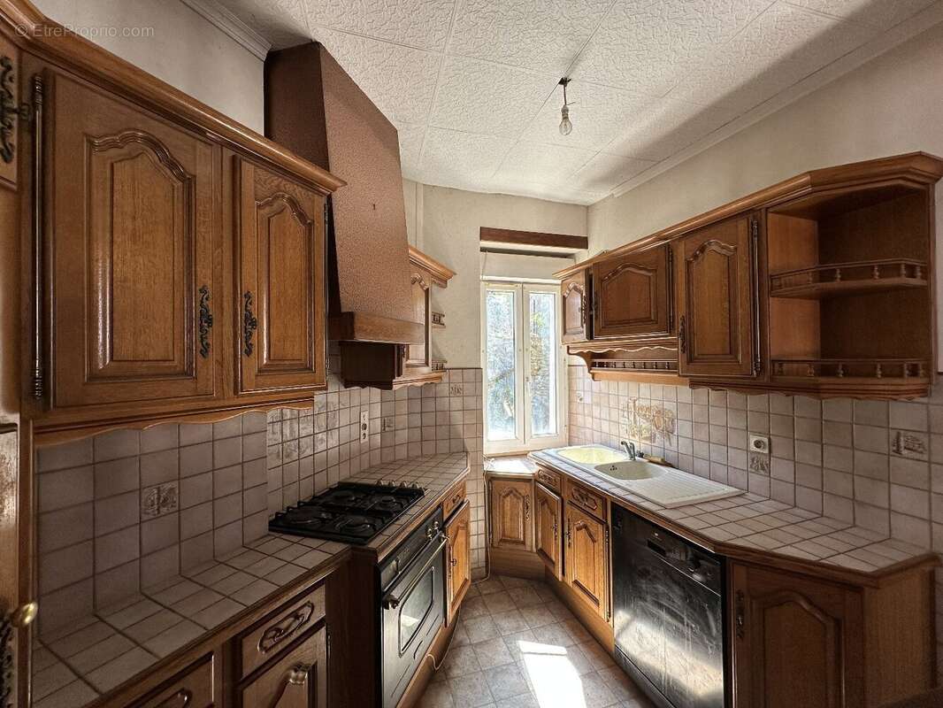 Maison à SAINT-YRIEIX-LA-PERCHE