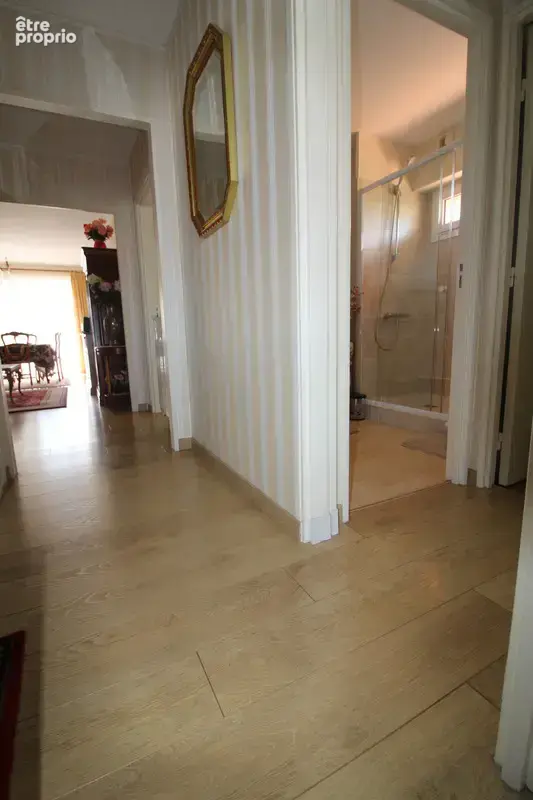 Appartement avec ASCENCEUR à vendre avec 3 CHAMBRES et 5 pièces LA ROCHE SUR YON (85) - photo 33