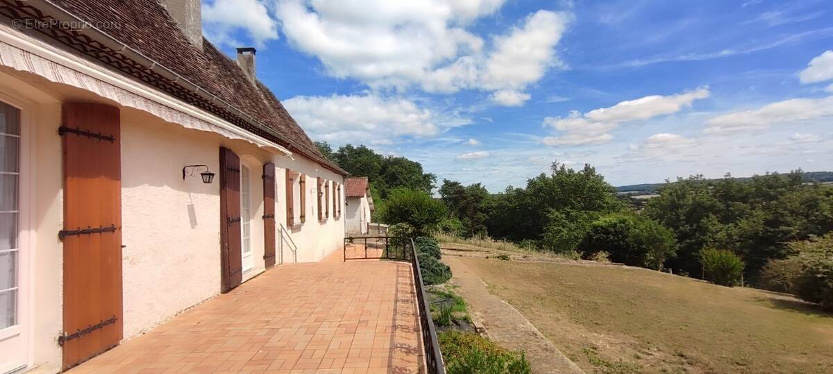 Maison à MOULEYDIER