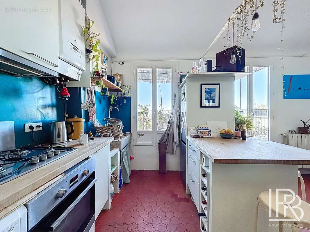 Appartement à MARSEILLE-6E