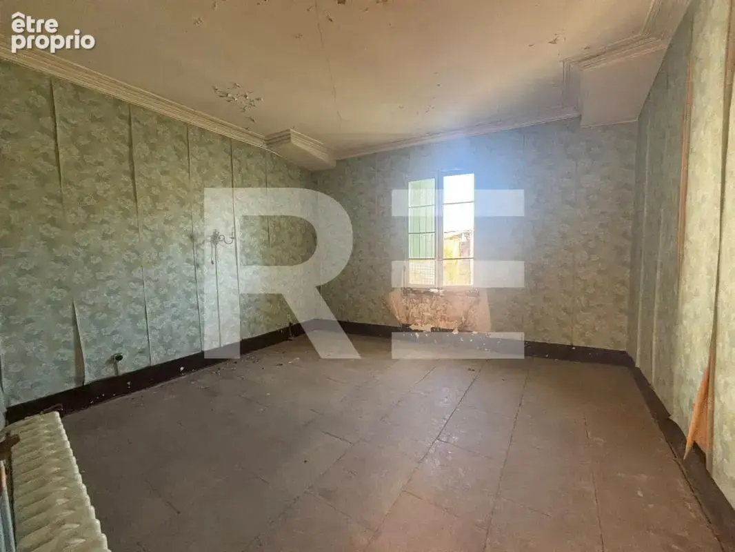 Maison  de village a renover sur garons - photo 9