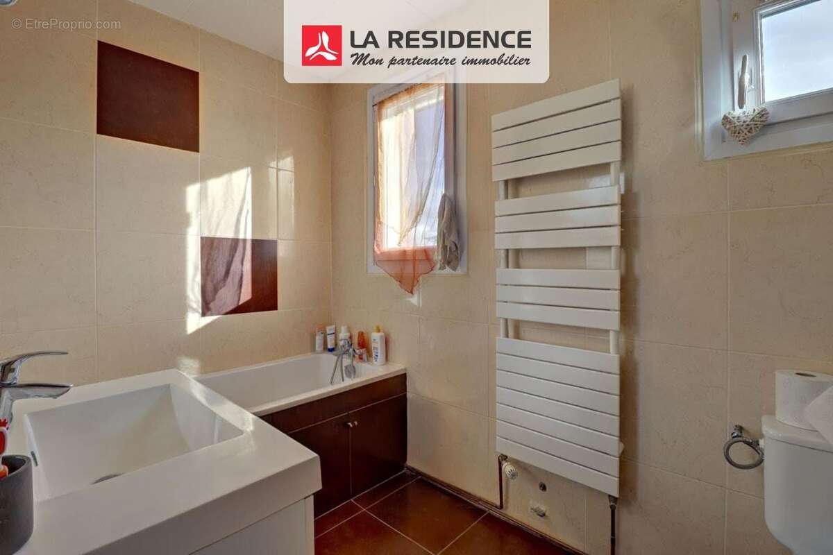 Appartement à BREVAL