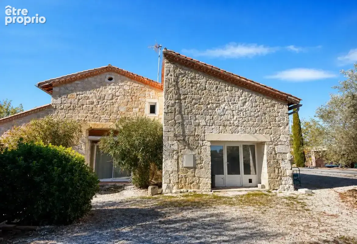 Maison de 8 pièces de 337 m² à La Sauvetat-de-Savères - photo 2