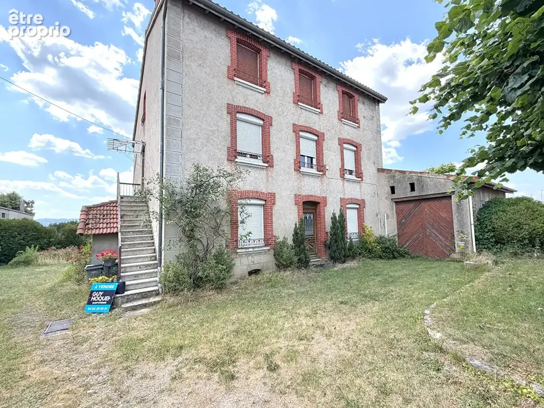 Photo Maison à Perigneux au prix de 270 000€