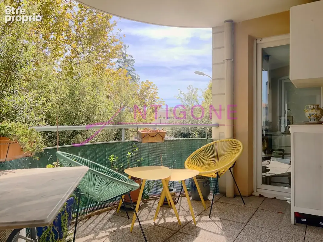 Appartement T3 proche centre-ville avec ascenseur - photo 2