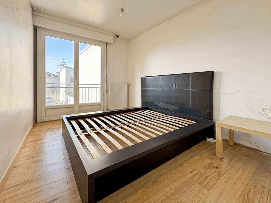 Appartement à ROSNY-SOUS-BOIS