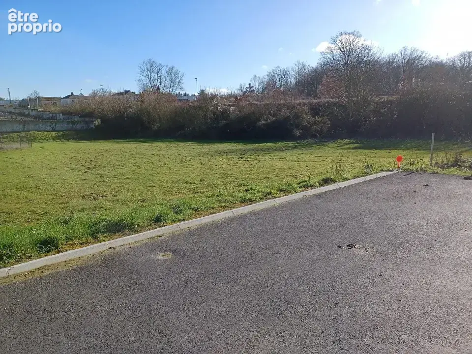 Terrain 758 m² à Chambourg-Sur-Indre  - photo 1