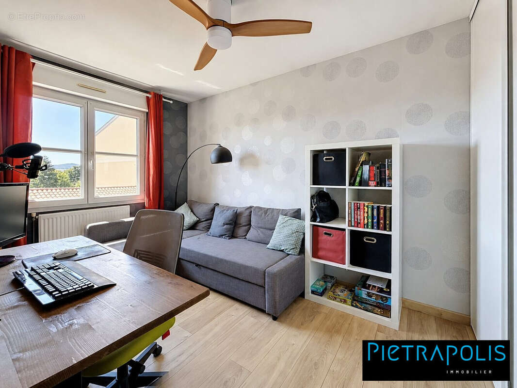 Appartement 87 m² à Villefranche-Sur-Saone  - photo 8