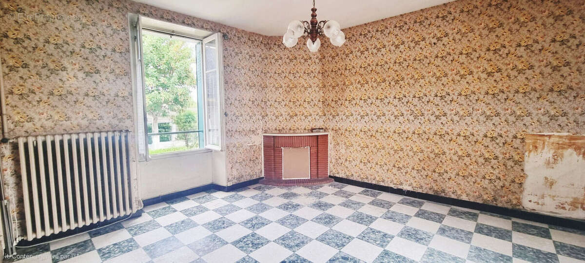 Maison à ETAMPES