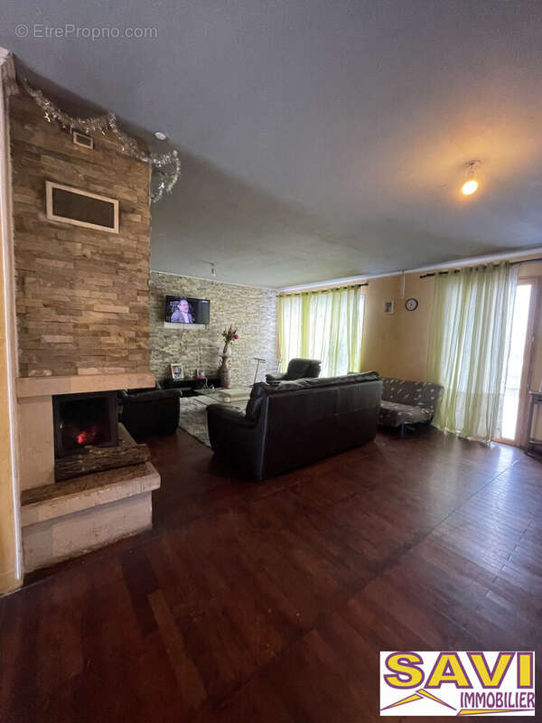 Maison à FERRIERES-EN-GATINAIS