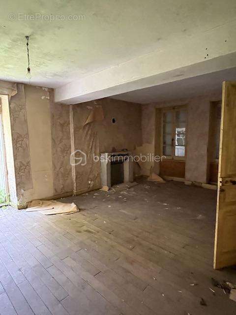 Maison à MAUZE-SUR-LE-MIGNON