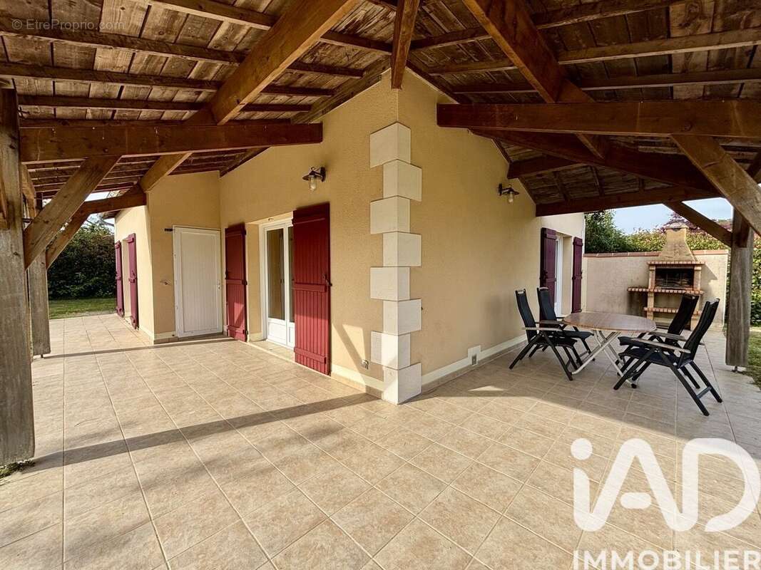 Maison 75 m² à Les Forges  - photo 2