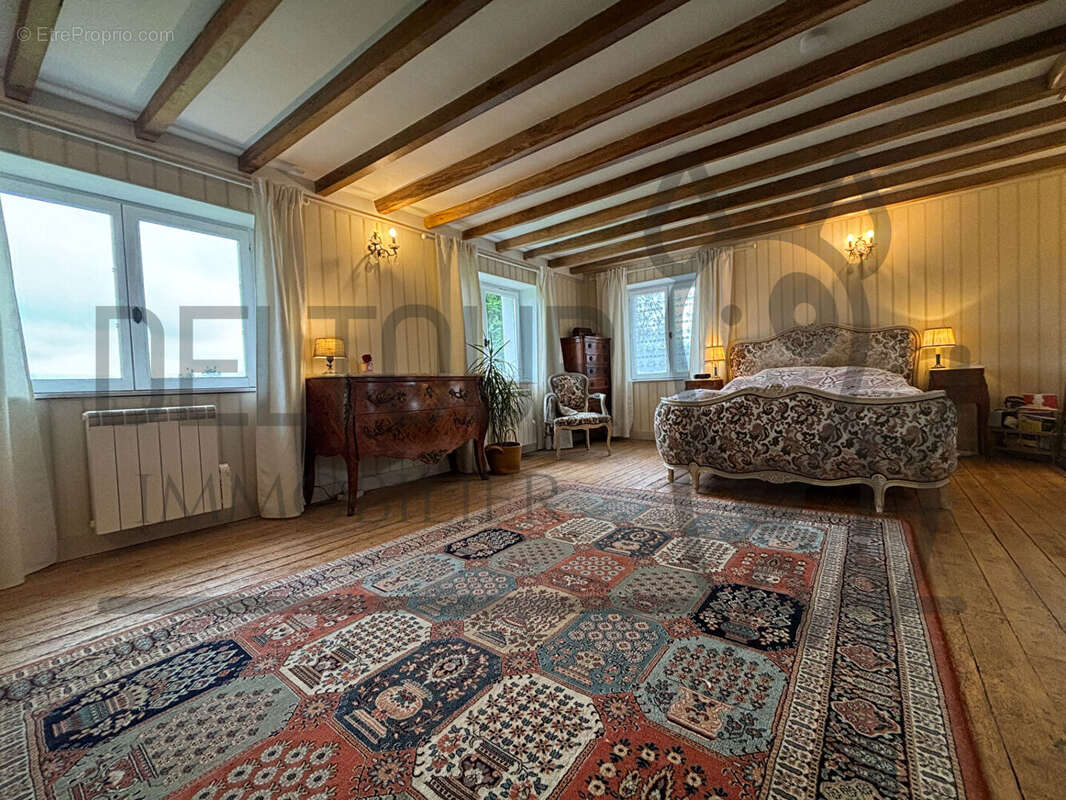 Maison à COULOMMIERS