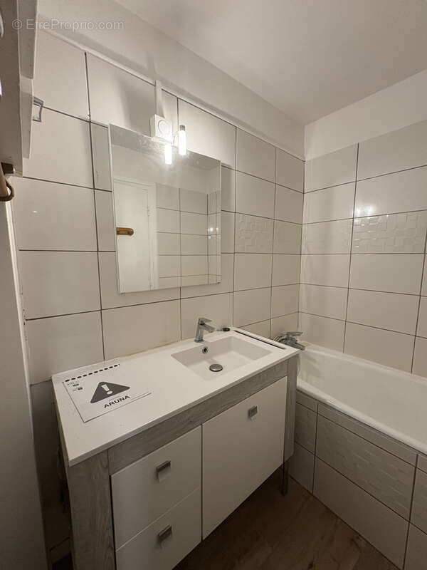 Maison à VIC-LE-COMTE