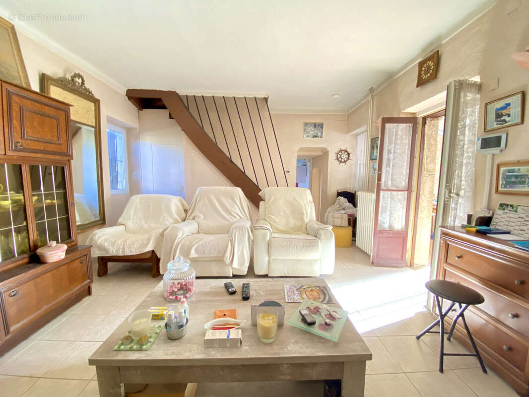 Maison à TOURRETTE-LEVENS