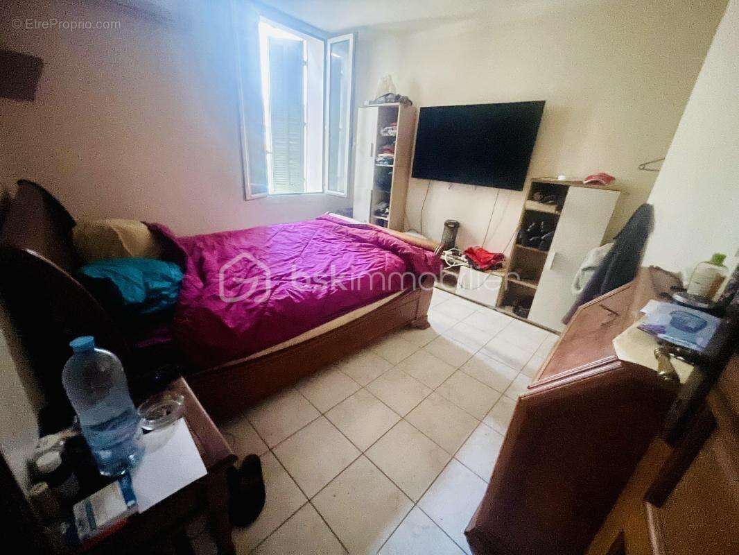  Appartement 3 chambres – Hyper centre de La Seyne-sur-Mer (83500) – Fort potentiel locatif  - photo 5