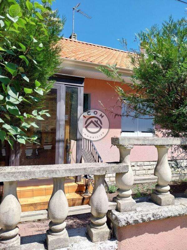 Maison à COULOUNIEIX-CHAMIERS