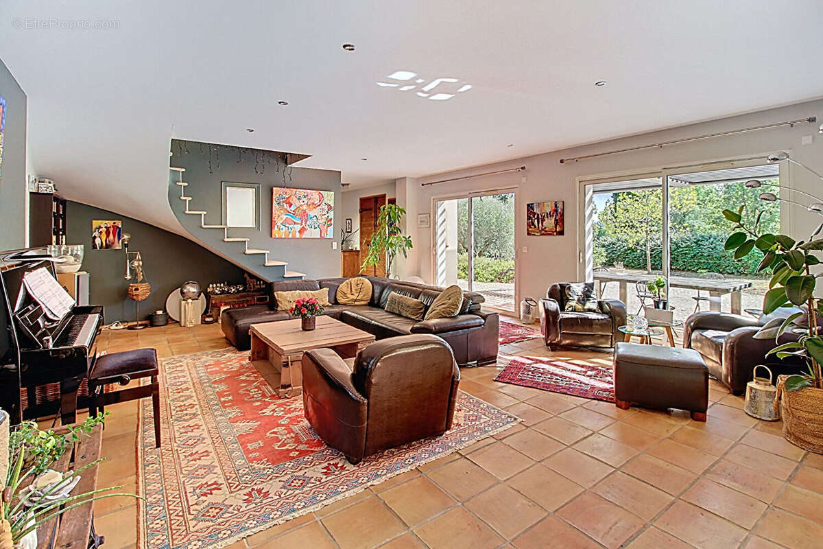 Maison à FIGANIERES