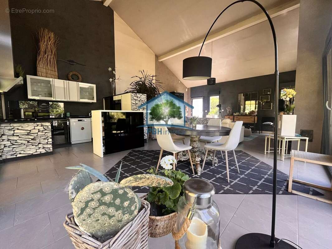 MEISENTHAL (57) - Ensemble immobilier (maison + 4 lodges) 248,56 m² au total sur 27,30 ares - photo 5