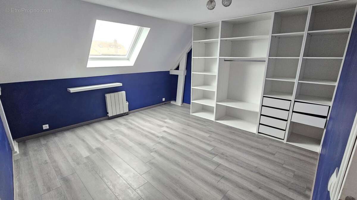 Appartement à CONDE-SUR-VESGRE