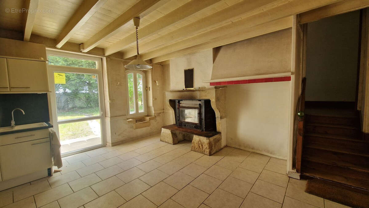 Maison à SAINT-MACAIRE