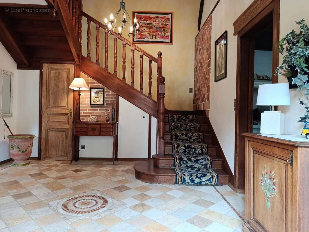 Propriété - Sézanne (51120) - Ref 2294 - photo 4