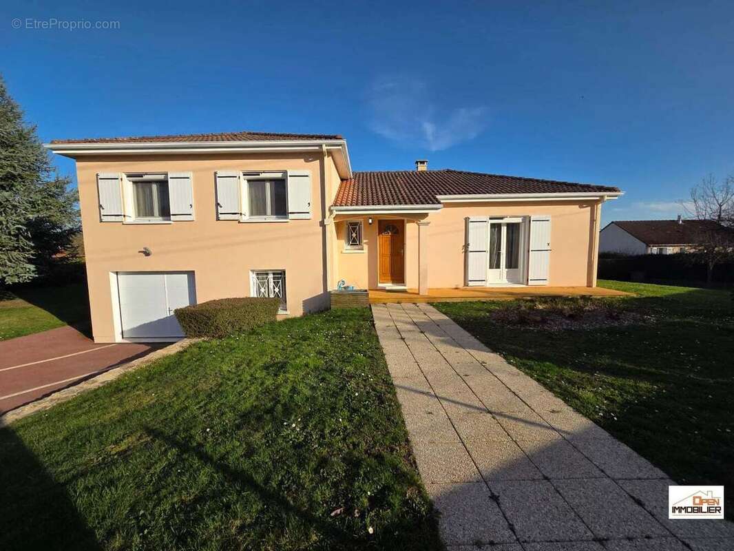 Maison à MARSAC