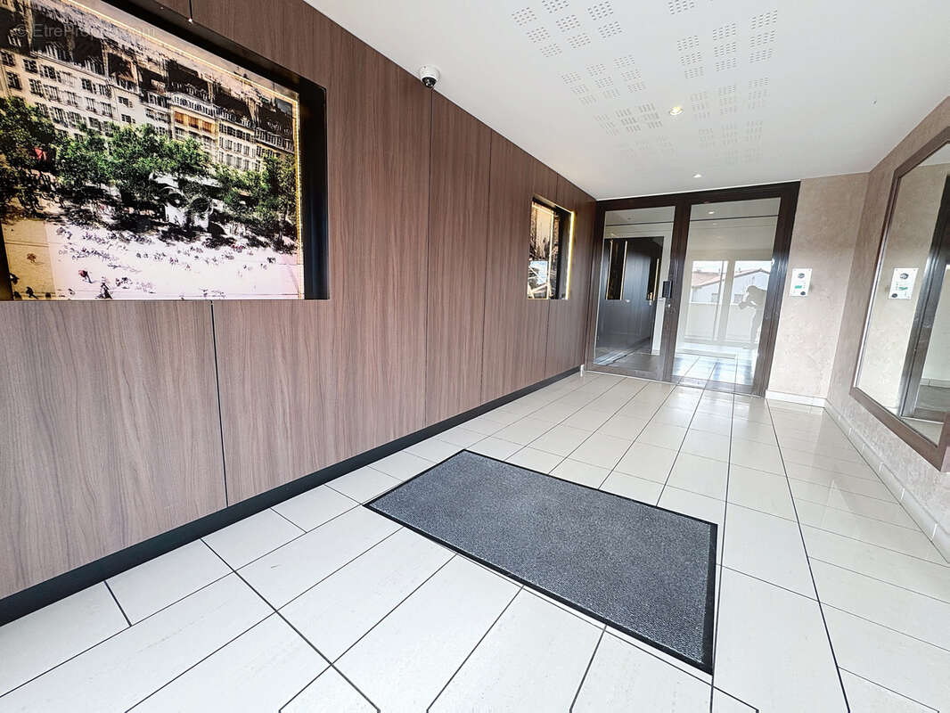 Appartement à SAINT-GENIS-LAVAL