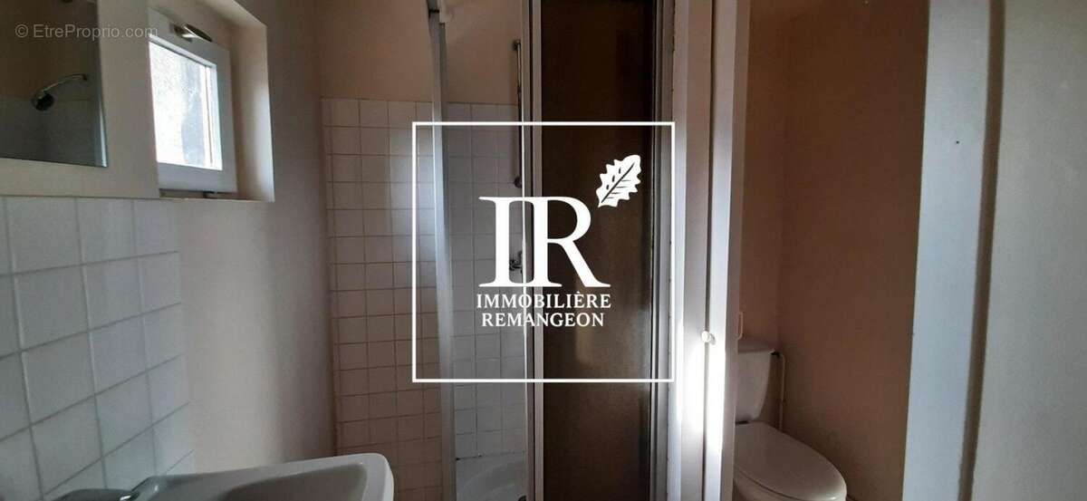 Maison divisée en 3 appartements - photo 9