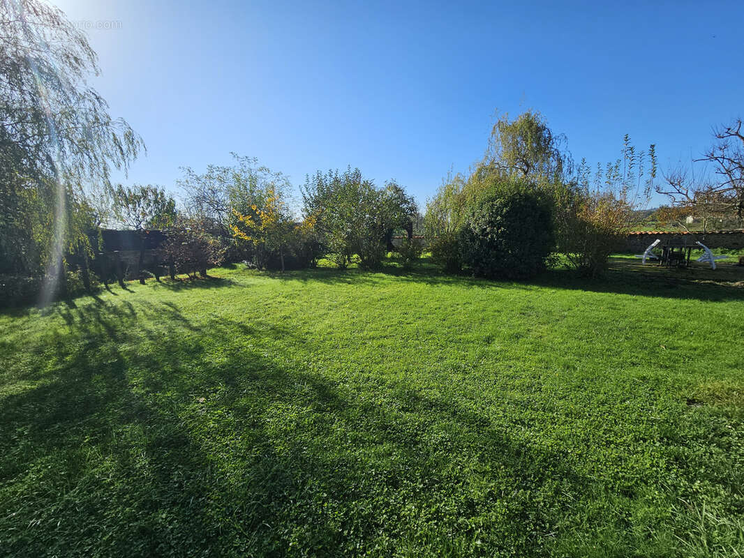 Maison à LIGNY-EN-BRIONNAIS