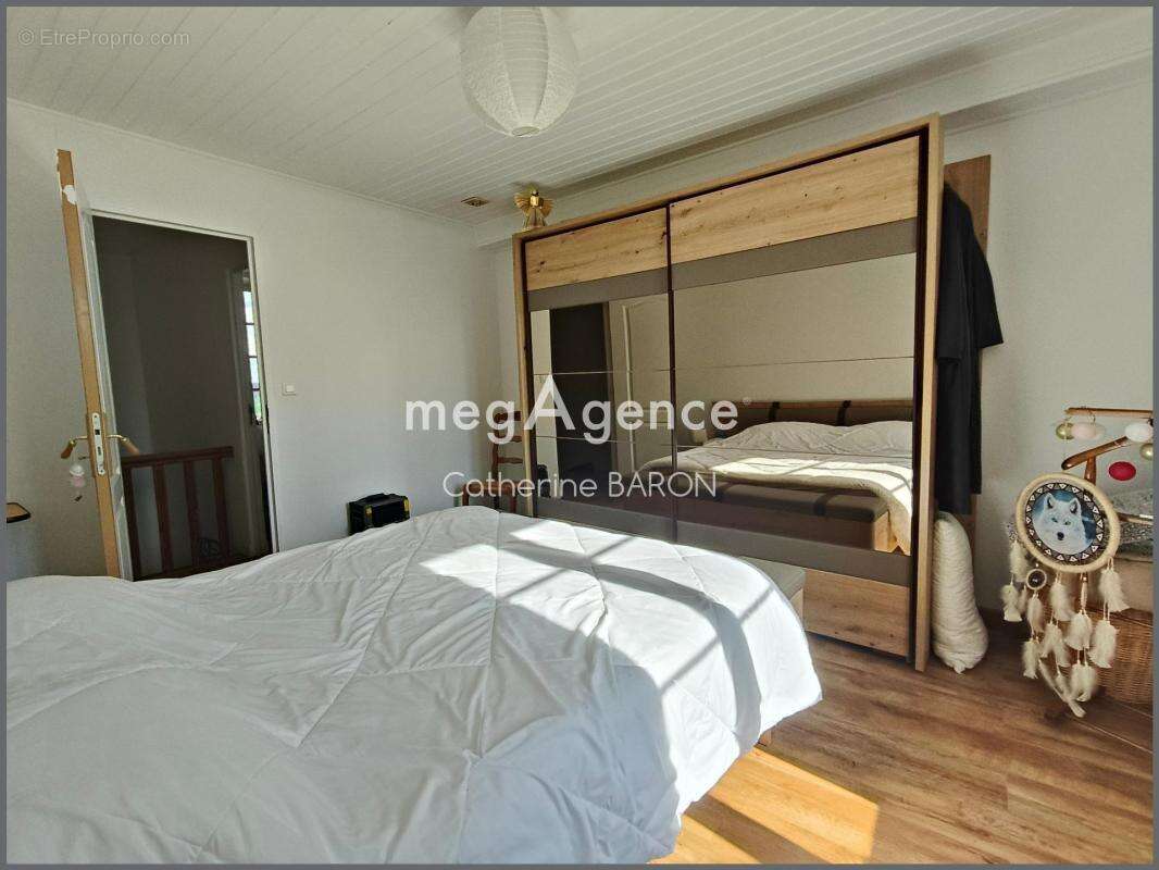 Maison en pierre 190m2 - 3 chambres - bureau - Jardin - photo 4