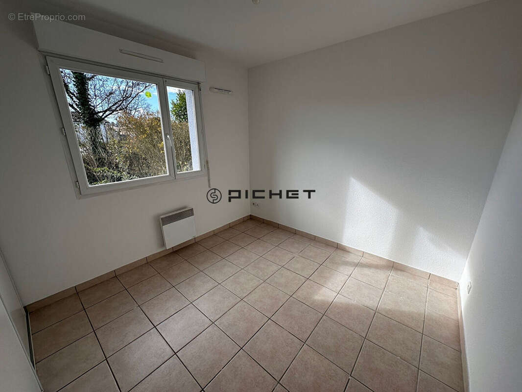 Appartement à SAINT-SEURIN-SUR-L'ISLE