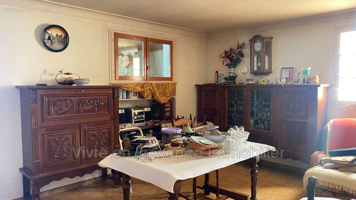 Maison à COURTHEZON