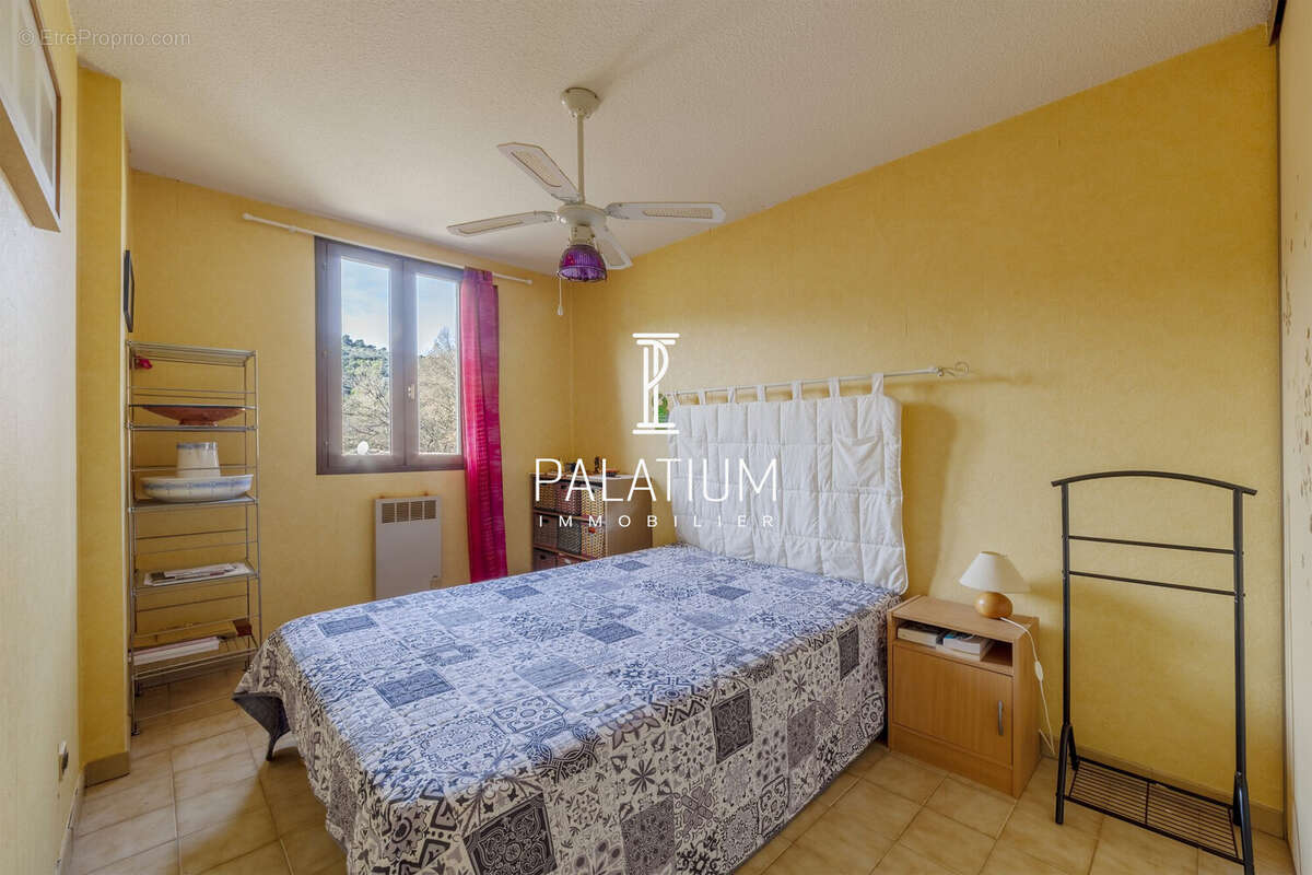 Appartement à GREOUX-LES-BAINS