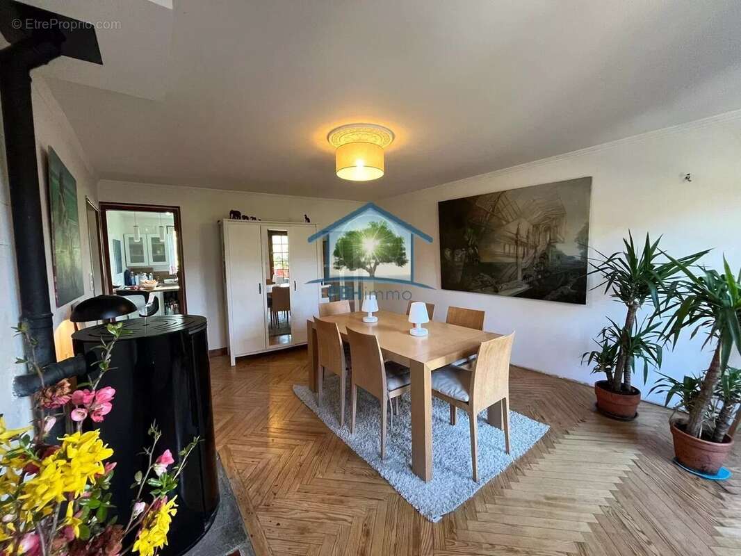 Maison à MONTALIEU-VERCIEU