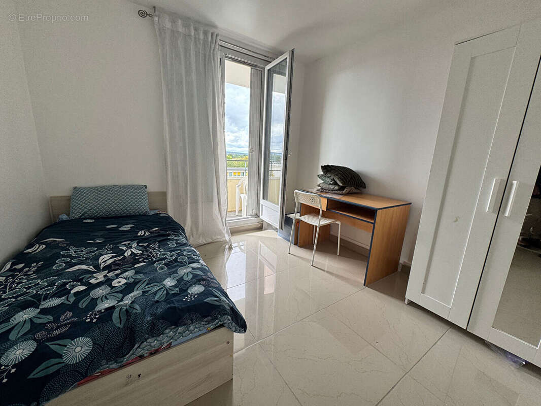 Appartement à PONTOISE