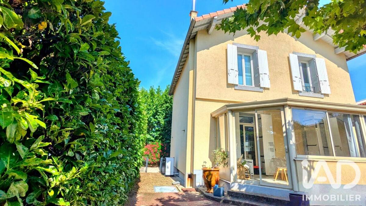 Photo 1 - Maison à PORTES-LES-VALENCE