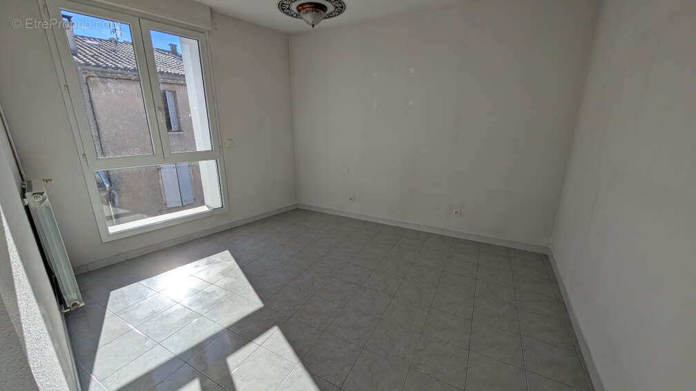 Appartement à GANGES