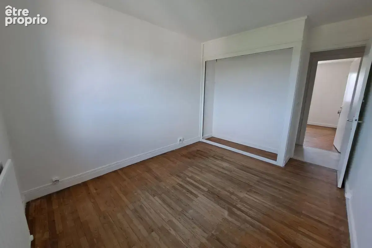 T5 de 92,8 m² à Vernaison au prix de vente de 192 200 € - photo 7