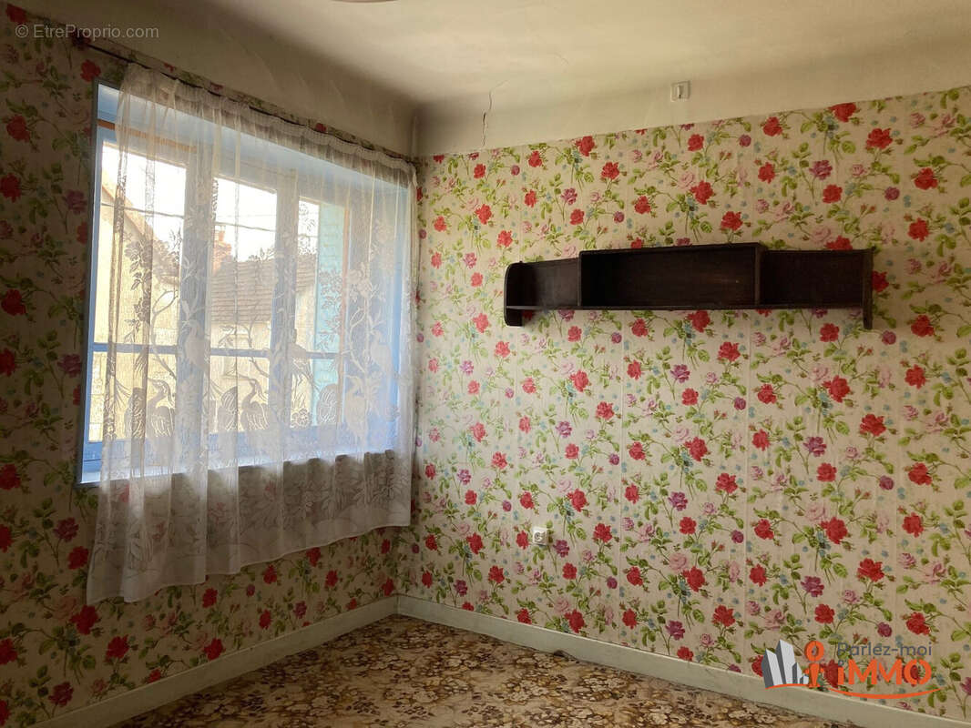 Maison à ETAIS-LA-SAUVIN