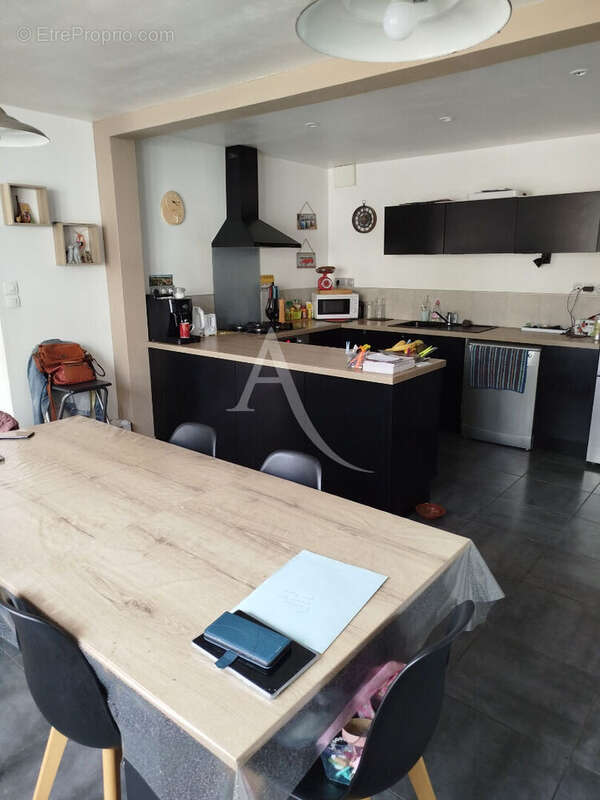 Maison à MOUTIERS-LES-MAUXFAITS