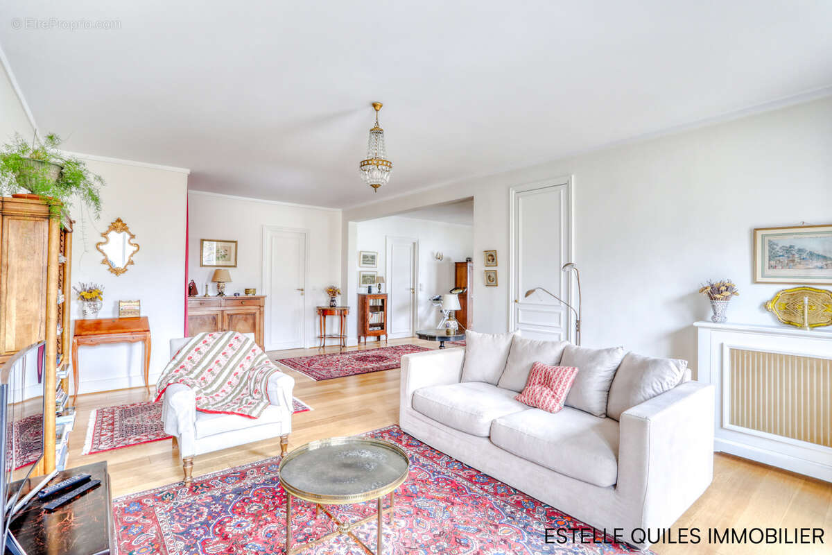 Appartement à VERSAILLES