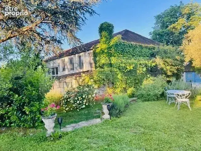 Magnifique propriété de caractère comprenant 2 maisons, piscine et dépendances - photo 6
